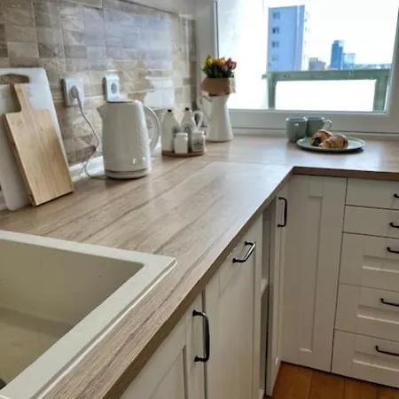 דירה Cute With Amazing Balcony Near Center *