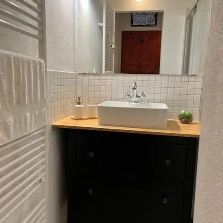 Cute With Amazing Balcony Near Center * ברטיסלאבה