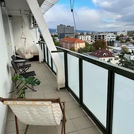 Appartement Cute With Amazing Balcony Near Center *