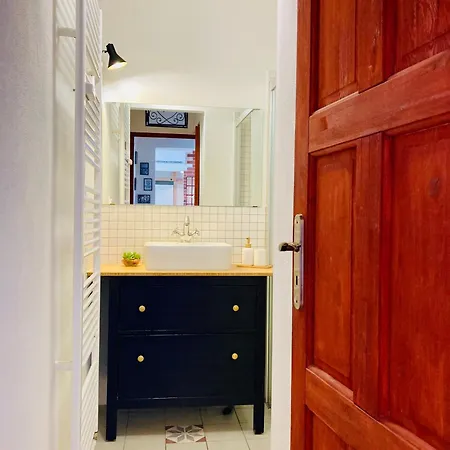 Cozy Vibe With Amazing Terrace Near Main Stadiums Apartment *