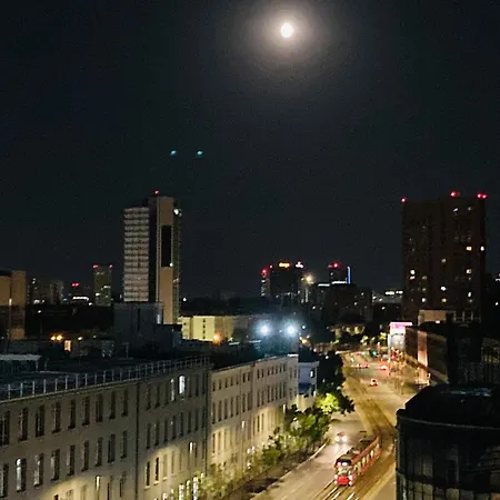 Cozy Vibe With Amazing Terrace Near Main Stadiums Apartment