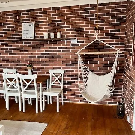 Cute With Amazing Balcony Near Center * Μπρατισλάβα